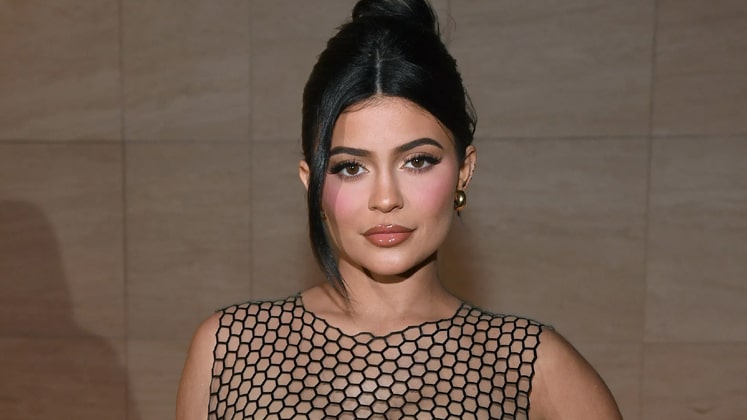 Kylie Jenner Cardi B Criticised For Not Paying Garment Workers In B Desh Sustainability News Bangladesh