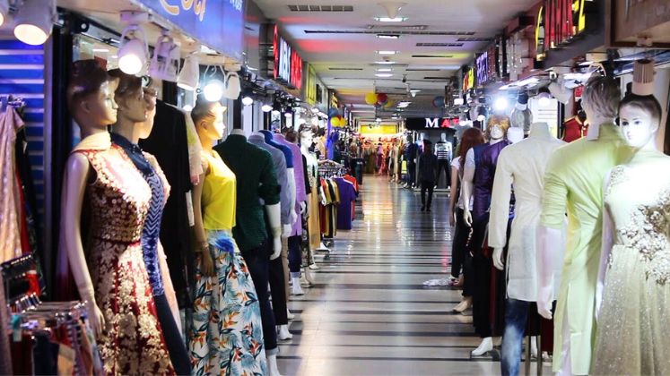 Shopping malls see low customer turnout despite curfew loosening