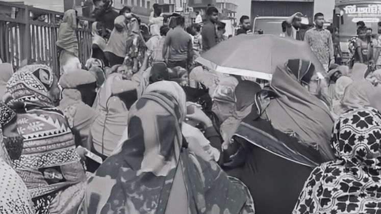 Garment workers protest on Dhaka-Tangail highway demanding overdue salaries, Eid bonuses | Sustainability In Garment