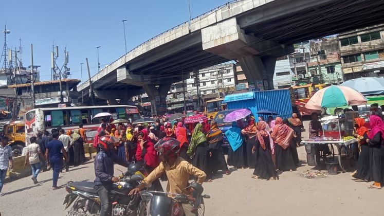 RMG workers protest in Chittagong over unpaid wages