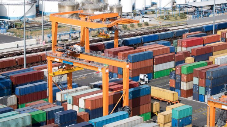 Chittagong port faces container congestion as import yard overflows | Business Trade News