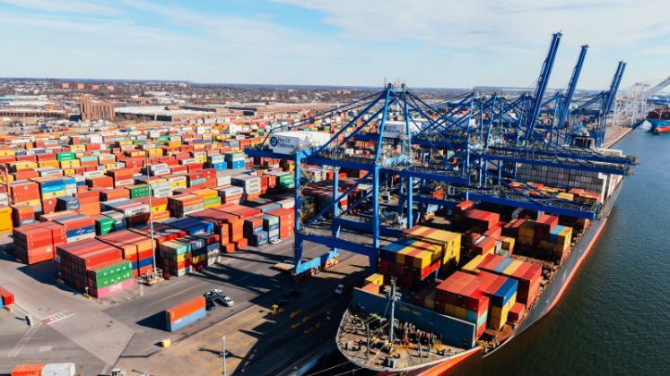 Government approves major tariff hike at Chittagong port, rates to increase by up to 440% | Garments Industry News